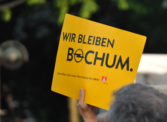 Die Industriegewerkschaft Metall setzt sich für die Sicherung von Arbeitsplätzen bei Opel ein. Die Industriegewerkschaft Metall setzt sich für die Sicherung von Arbeitsplätzen bei Opel ein.