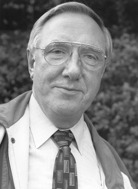 Der Sozialdemokrat Rolf Schieck gehörte von 1964 bis 1994 den Räten von Wattenscheid und Bochum an. Ab 1984 war er auch ehrenamtlicher Bürgermeister von Bochum. Schieck starb im Januar 2015 im Alter von 84 Jahren. Das Foto stammt aus dem Jahr 1994.