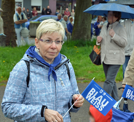 627. Maiabendfest: Die Präsidentin des NRW-Landtags Carina Gödecke, am Samstag (25. April 2015) auf dem Festplatz an der Castroper Straße in Bochum