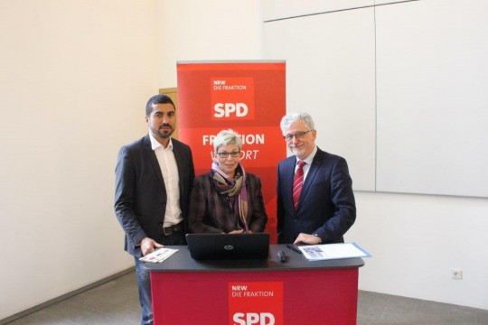 Fraktion vor Ort: Serdar Yüksel, Carina Gödecke und Hans-Willi Körfges