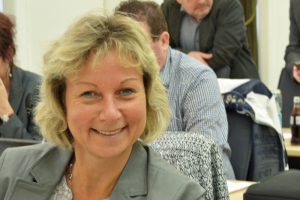 SPD-Ratsmitglied Martina Schnell freut sich über die geplante Schnellbuslinie zwischen RUB und Wattenscheid.