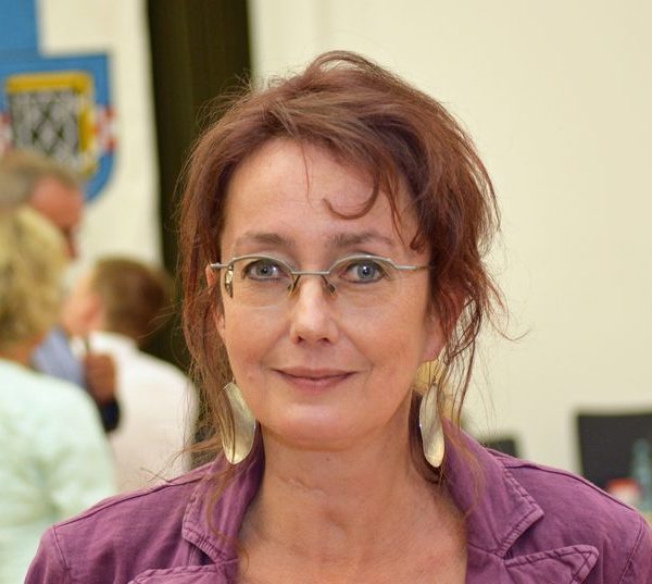 SPD-Ratsmitglied Simone Gottschlich begleitet den Ausbau der Feldmark politisch.