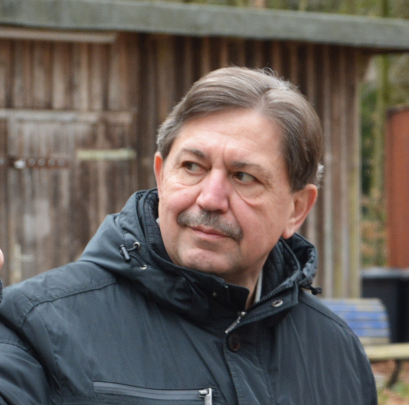 SPD-Ratsmitglied Klaus Hemmerling fordert fünf weitere Hundewiesen für Bochum.