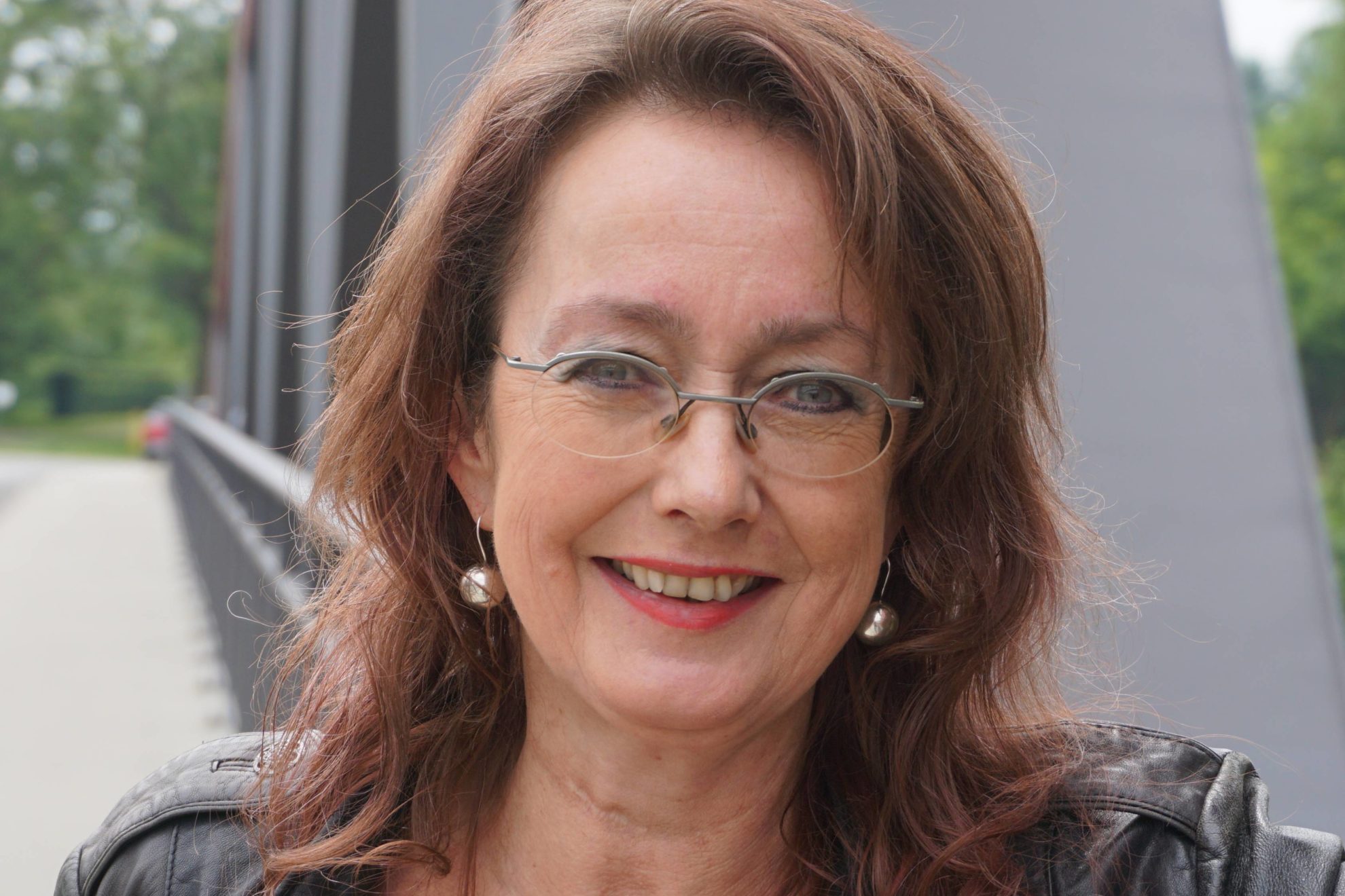 SPD-Ratsfrau Simone Gottschlich setzt sich weiter für den Freigrafendamm ein.