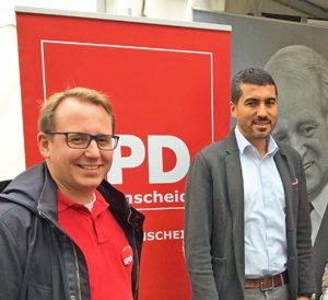 SPD-Ratsfraktion Bochum: Ratsmitglied Burkart Jentsch (li.) und der Landtagsabgeordnete Serdar Yüksel bei "WAT 600" im Jahr 2017.