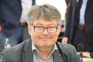 SPD-Ratsfraktion Bochum: Peter Herzog / "Pragmatische Lösung für die Turnhalle Höntroper Straße gefunden"