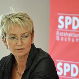 SPD-Ratsfrau Martina Schmück-Glock wünscht sich, dass in Bochum die gelben Säcke durch Wertstofftonnen ersetzt werden.