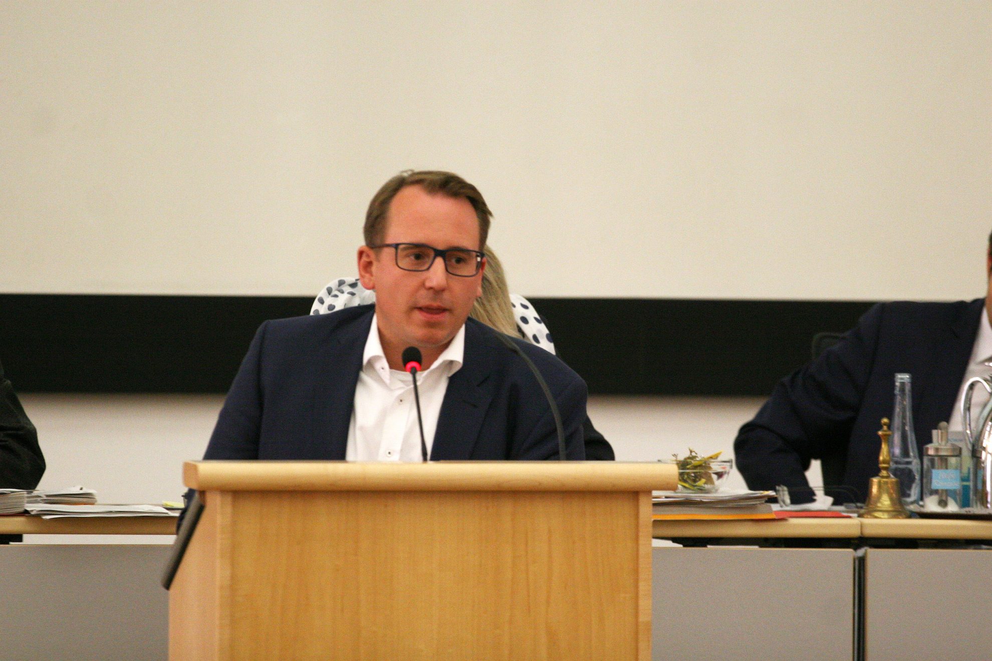 SPD-Ratsmitglied Burkart Jentsch freut sich über die Belebung des Aquella-Geländes.