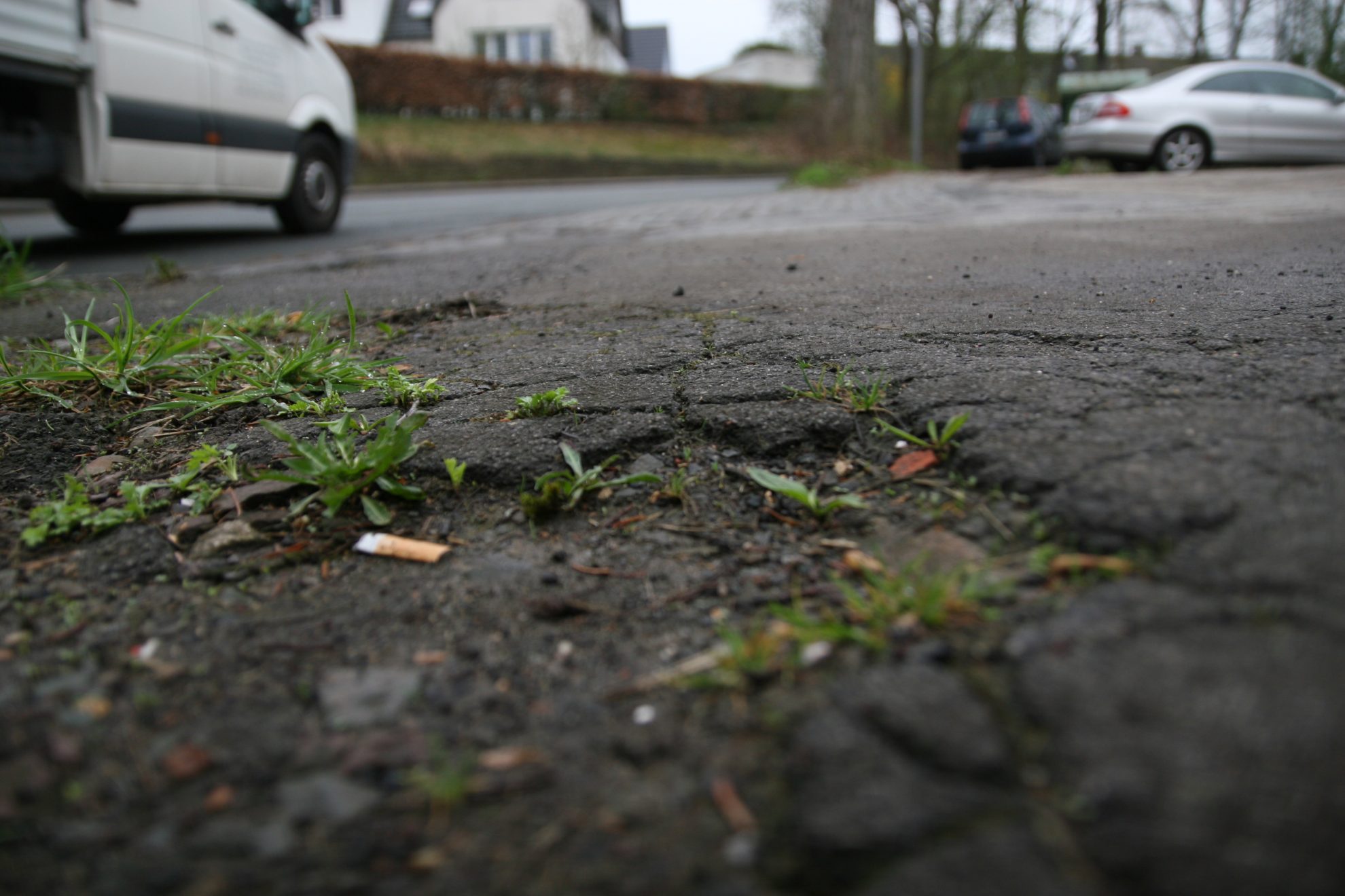 Auf SPD-Anregung wird die Stadt ein Programm zur zusätzlichen Sanierung von Gehwegen auflegen.