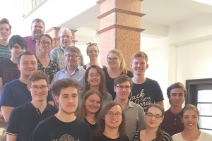 Teile der Juso Schüler*Innen Bochum zusammen mit SPD-Ratsmitgliedern nach der intensiven Diskussion im Bochumer Rathaus