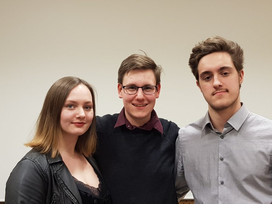 JSAG Bochum (Vorstand): Lara Werdehausen (stv. Vorsitzende der JSAG), Jan Eric Wolf (Vorsitzender der JSAG) und Vincent Louis Schlinkmann (stv. Vorsitzender der JSAG)