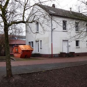 Die SPD wünscht sich an Stelle des alten Hausmeisterhäuschens eine Kombination aus Kita und Bürgerhaus.