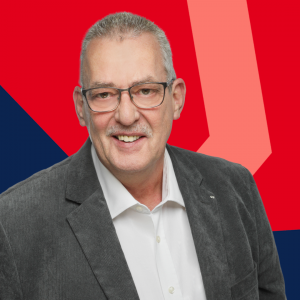 Reiner Rogall: "Die Stadt soll den Stellplatzbedarf für Autos und Fahrräder ermitteln."