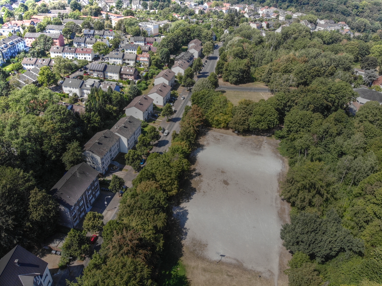 Der Bolzbplatz an der Josephinenstraße/Patmosstraße bekommt ein Kleinspielfeld.