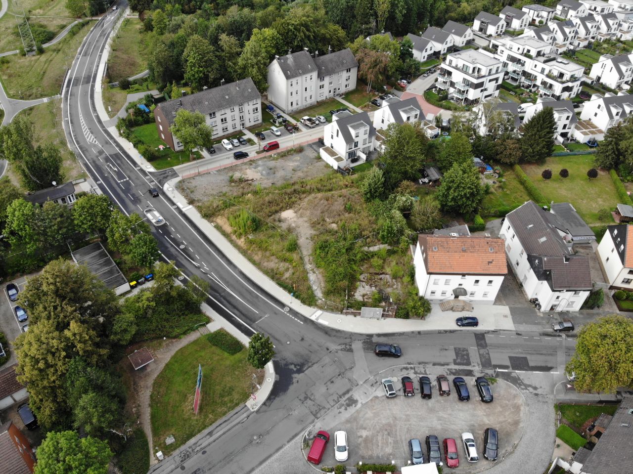 Thilo Elsner setzt sich für einen sicheren Übergang an der Kreuzung An der Holtbrügge/Karl-Friedrich-Straße ein.