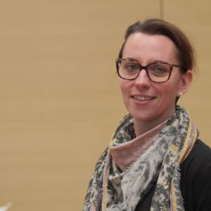 Deborah Steffens empfiehlt beim Kleiderkauf mehr Nachhaltigkeit.