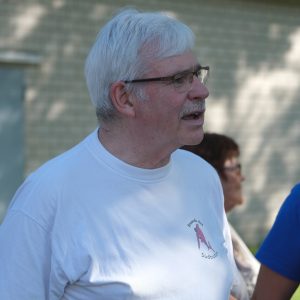Peter Reinirkens spricht am letzten Tag des "alten" Südbades.